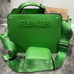 NWT Steve Madden Bevelyn